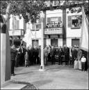 Entidades oficiais e população durante a cerimónia de inauguração do busto do visconde da Ribeira Brava, Freguesia e Concelho da Ribeira Brava