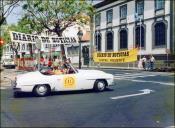 Automóvel Mercedes 190 SL (1958) do piloto Luís Noronha, na prova de perícia/regularidade do 4.º Raid Diário de Notícias, na avenida Arriaga, Freguesia da Sé, Concelho do Funchal