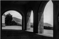 Arcadas da entrada do Hospital dos Marmeleiros, Freguesia do Monte, Concelho do Funchal
