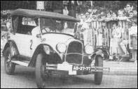 Automóvel Overland (1926) do piloto Fernando Viegas Brito, na prova de perícia e regularidade do 3.º Raid Diário de Notícias, na avenida Arriaga, freguesia da Sé, Concelho do Funchal