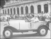 Automóvel Citroën 5CV Trefel (1925) do piloto Júlio Albuquerque, na prova de perícia e regularidade do 3.º Raid Diário de Notícias, na avenida Arriaga, Freguesia da Sé, Concelho do Funchal