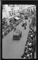 Soldados da 1.ª Companhia Expedicionária da Madeira de partida para a Índia na rua Câmara Pestana, Freguesia de São Pedro, Concelho do Funchal