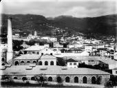 Vista parcial da cidade do Funchal (oeste/este), vendo-se a Fábrica de São João