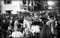 Bênção do bispo do Funchal, D. António Manuel Pereira Ribeiro, na missa dos doentes, no adro da Sé do Funchal, durante a visita da imagem de Nossa Senhora de Fátima à Ilha da Madeira, Freguesia da Sé, Concelho do Funchal
