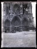 Fachada da catedral de Notre-Dame de Reims, região de Champanhe, França