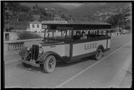 Autocarro da Empresa Automobilista Ribeira Brava L.da, na rua do Oudinot, Freguesia de Santa Maria Maior, Concelho do Funchal