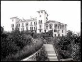 Fachada sul e jardins do Reid's New Hotel (atual Belmond Reid's Palace), Freguesia de São Martinho, Concelho do Funchal