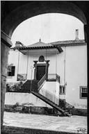 Escadaria no pátio interior de acesso ao andar nobre do palácio de São Lourenço, Freguesia da Sé, Concelho do Funchal