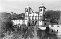 Fachada principal da igreja de Nossa Senhora do Monte, Freguesia do Monte, Concelho do Funchal