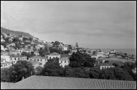 Vista da cidade e baía do Funchal a partir do Hotel Santa Maria, na rua João de Deus, Freguesia da Sé, Concelho do Funchal 
