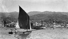 Barco à vela na baía do Funchal