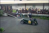 Automóvel MG TC (1949) do piloto Jorge Araújo, no concurso de elegância do 6.º Raid Diário de Notícias, no complexo turístico da Matur, Freguesia de Água de Pena, Concelho de Machico