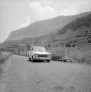 Automóvel de competição Fiat 1500, do piloto Rui Goes Ferreira, na VII Volta à Ilha da Madeira, [Freguesia do Arco de São Jorge, Concelho de Santana]