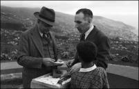 Escritor Gilberto Freyre no miradouro do Pico dos Barcelos, Freguesia de Santo António, Concelho do Funchal 