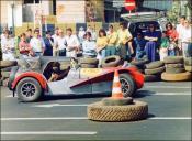 Automóvel Lotus Super Seven S3 (1969) do piloto Manuel Ramos, na prova de perícia/regularidade do 4.º Raid Diário de Notícias, na avenida Arriaga, Freguesia da Sé, Concelho do Funchal