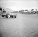 Automóvel de competição Triumph TR4, do piloto Zeca Cunha, na prova de perícia da  VII Volta à Ilha da Madeira, na avenida do Mar (atual avenida do Mar e das Comunidades Madeirenses), Freguesia da Sé, Concelho do Funchal