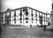 Edifício da Junta Geral do Distrito Autónomo do Funchal, esquina da avenida Arriaga com a avenida Zarco, freguesia da Sé, concelho do Funchal 