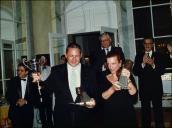 Dupla vencedora do 6.º Raid Diário de Notícias, Eric Esser e Francesca Baggio, a exibir os troféus no jantar de gala no Reid´s Hotel, Freguesia de São Martinho, Concelho do Funchal