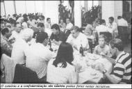 Convívio entre participantes e organização do 3.º Raid Diário de Notícias, no almoço no restaurante Quebra Mar, Freguesia e Concelho de São Vicente