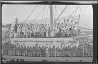 Soldados da 1.ª Companhia Expedicionária da Madeira à Índia, do B. I. I. n.º 19, no navio "Niassa" à chegada ao porto do Funchal 