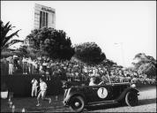Automóvel Austin Tourer (1935) do piloto Danilo Perneta, na prova de perícia do 3.º Raid Diário de Notícias, no complexo turístico da Matur, Freguesia de Água de Pena, Concelho de Machico