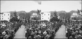 Multidão no cais do Funchal, na chegada de Joseph Chamberlain, Freguesia da Sé, Concelho do Funchal
