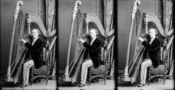 Retratos de um homem com uma harpa (corpo inteiro)