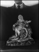 Escultura de Nossa Senhora da Piedade