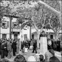 Entidades oficiais e população durante a cerimónia de inauguração do busto do visconde da Ribeira Brava, Freguesia e Concelho da Ribeira Brava