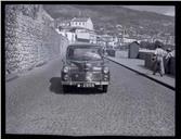 Automóvel na estrada da Pontinha, Freguesia de São Pedro (atual Freguesia da Sé), Concelho do Funchal