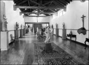 Vista de uma das salas da Exposição de Esculturas Religiosas da Madeira no convento de Santa Clara, Freguesia de São Pedro, Concelho do Funchal