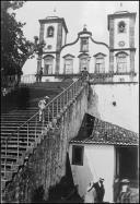 Escadaria e fachada principal da igreja de Nossa Senhora do Monte, Freguesia do Monte, Concelho do Funchal