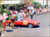 Automóvel Jaguar E Open 4.2 (1965) da dupla Jorge Miranda/Manuela Miranda, na prova de gincana/perícia do 4.º Raid Diário de Notícias, no complexo turístico da Matur, Freguesia de Água de Pena, Concelho de Machico