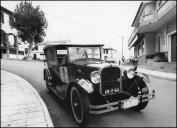 Automóvel Dodge Brothers (1926) do piloto Jorge Miranda, na chegada à vila do Porto Moniz, na segunda etapa do 3.º Raid Diário de Notícias