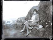 Jean Ruby Blanche Shaw, em local não identificado, na Ilha da Madeira