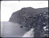 Vista este/oeste da praia do Vigário e do Cabo Girão, Freguesia e Concelho de Câmara de Lobos