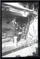 Marinheiro a montar guarda, a bordo do navio da marinha de guerra portuguesa, aviso "Gonçalves Zarco", Freguesia de São Pedro (atual Freguesia da Sé), Concelho do Funchal