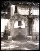 Fonte de Nossa Senhora em ruínas no largo da Fonte, Freguesia do Monte, Concelho do Funchal