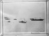 Navios da esquadra da marinha portuguesa na baía do Funchal durante a visita dos reis de Portugal, D. Carlos I de Bragança e D. Maria Amélia de Orleães
